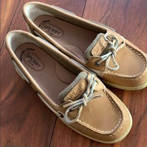 Sperry boat shoes